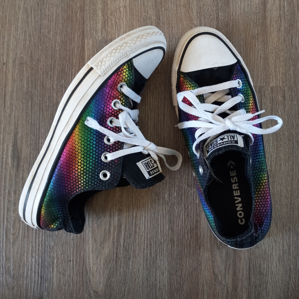 Converse - Picture 2 of 11
